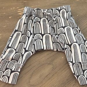 kate quinn Black and White Arch-Print Baby/Toddler Pants